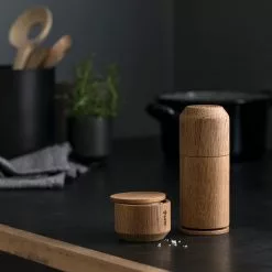 By Wirth Crush Me Salt And Pepper Mill, Oiled Oak -Potten & pannen Winkel by wirth crush me salt and pepper mill oiled oak 7