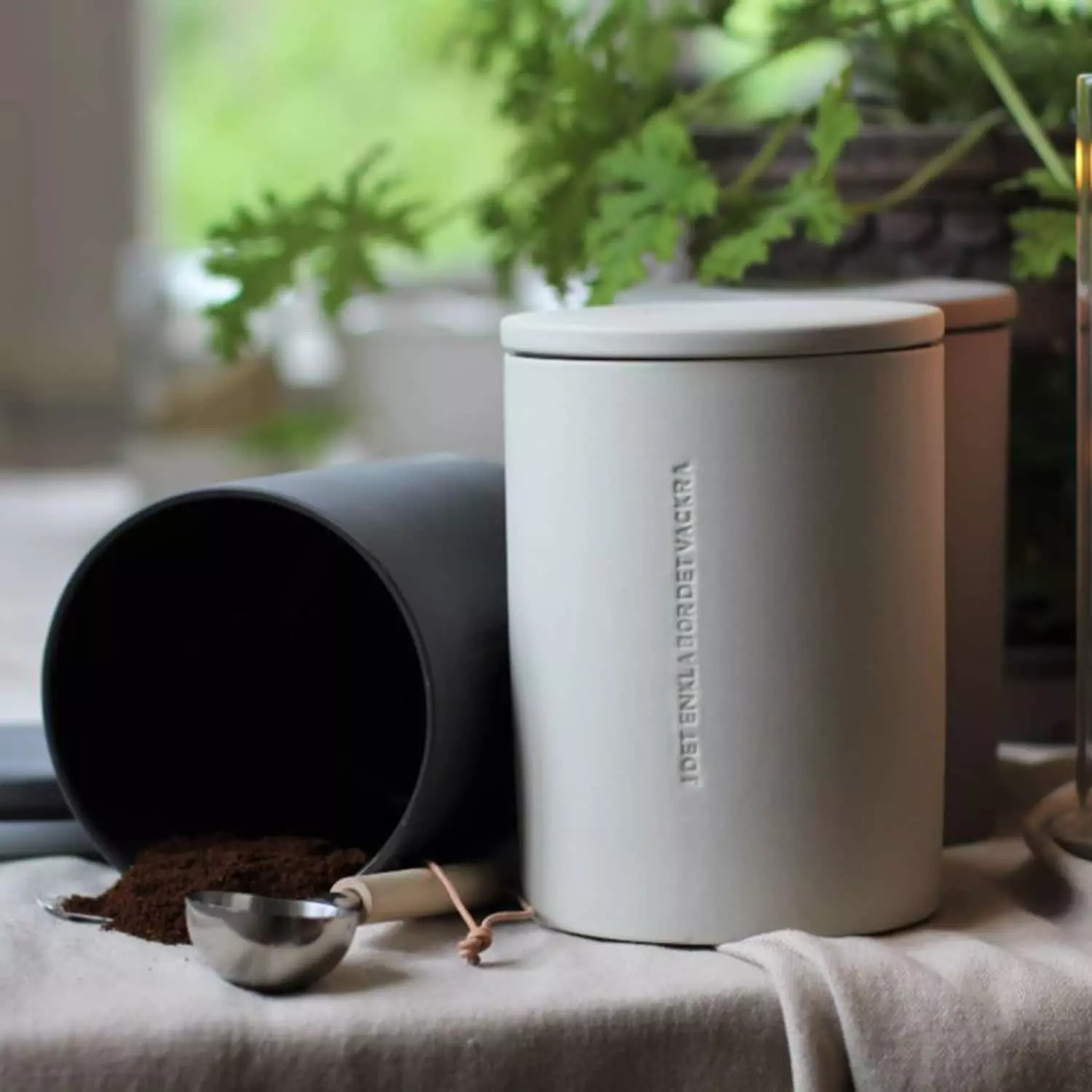 Ernst Voorraadpot, Grijs 4 Ernst Voorraadpot, Grijs - Afbeelding 3