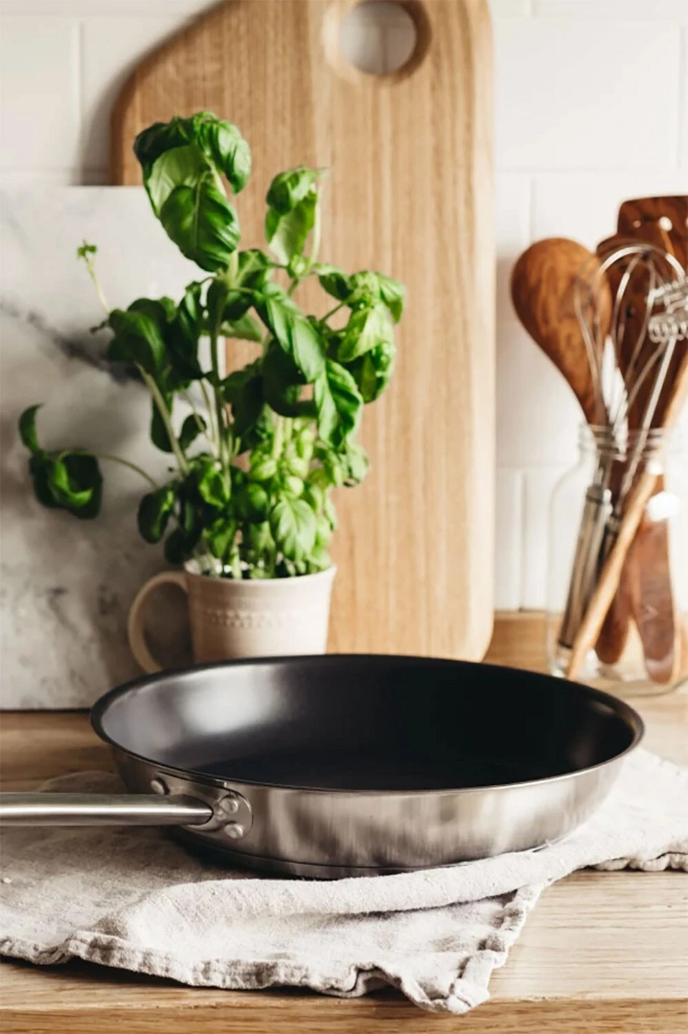 Heirol Cerasafe Pro Koekenpan 28 Cm 5 Heirol Cerasafe Pro Koekenpan 28 Cm - Afbeelding 3