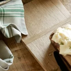 House Doctor Carve Cutting Board 54x21 Cm, Nature -Potten & pannen Winkel house doctor carve cutting board 54x21 cm nature 3