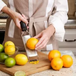 Microplane Gourmet Grater, Fine 7 Microplane Gourmet Grater, Fine -Potten & pannen Winkel microplane gourmet grater fine 4