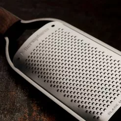 Microplane Master Grater, Fine -Potten & pannen Winkel microplane master grater fine 5 scaled