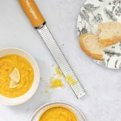 Microplane Premium Classic Zesteur, Donkergeel -Potten & pannen Winkel microplane premium classic series zesteur 10