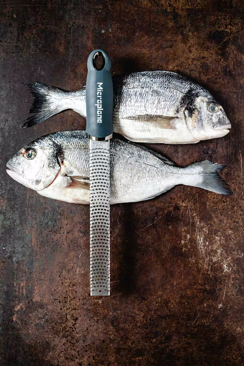 Microplane Premium Classic Zester Anthracite Gray 5 Microplane Premium Classic Zester Anthracite Gray - Afbeelding 3