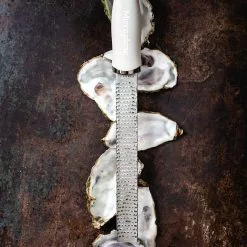 Microplane Premium Classic Zesteur, Beige 10 Microplane Premium Classic Zesteur, Beige -Potten & pannen Winkel microplane premium classic series zesteur 24