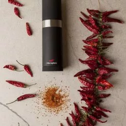 Microplane Spice Mill Chili, Black -Potten & pannen Winkel microplane spice mill chili black 8