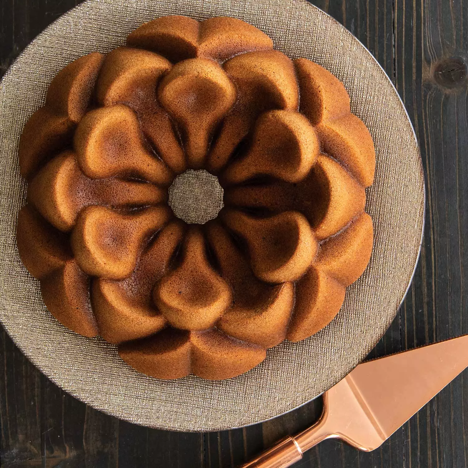 Nordic Ware Magnolia Bundt Pan Ø20 Cm 4 Nordic Ware Magnolia Bundt Pan Ø20 Cm - Afbeelding 2