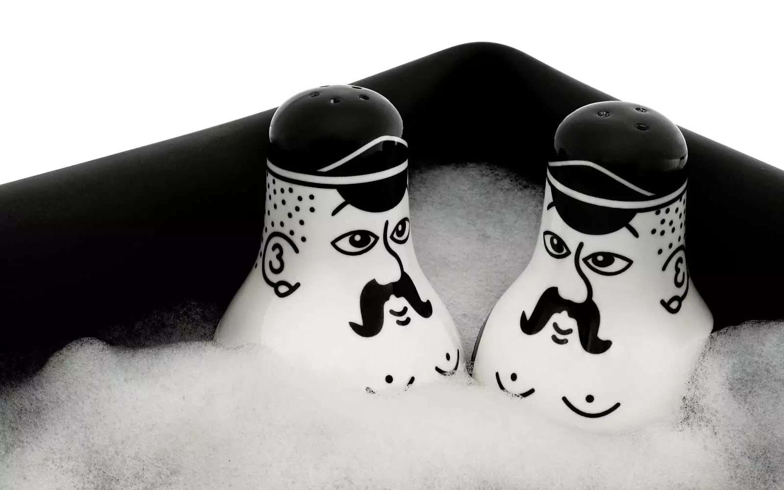 Normann Copenhagen Friends Salt & Pepper Caster 5 Normann Copenhagen Friends Salt & Pepper Caster - Afbeelding 3