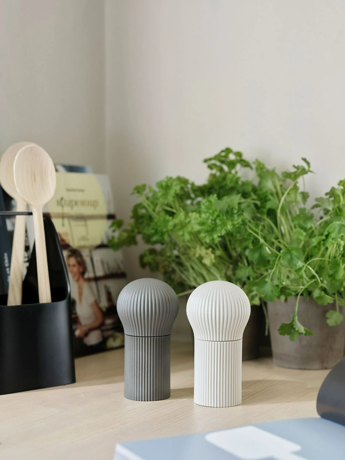 RIG TIG Cheffy Zoutmolen / Pepermolen 12,5 Cm, Chalk 5 RIG TIG Cheffy Zoutmolen / Pepermolen 12,5 Cm, Chalk - Afbeelding 3