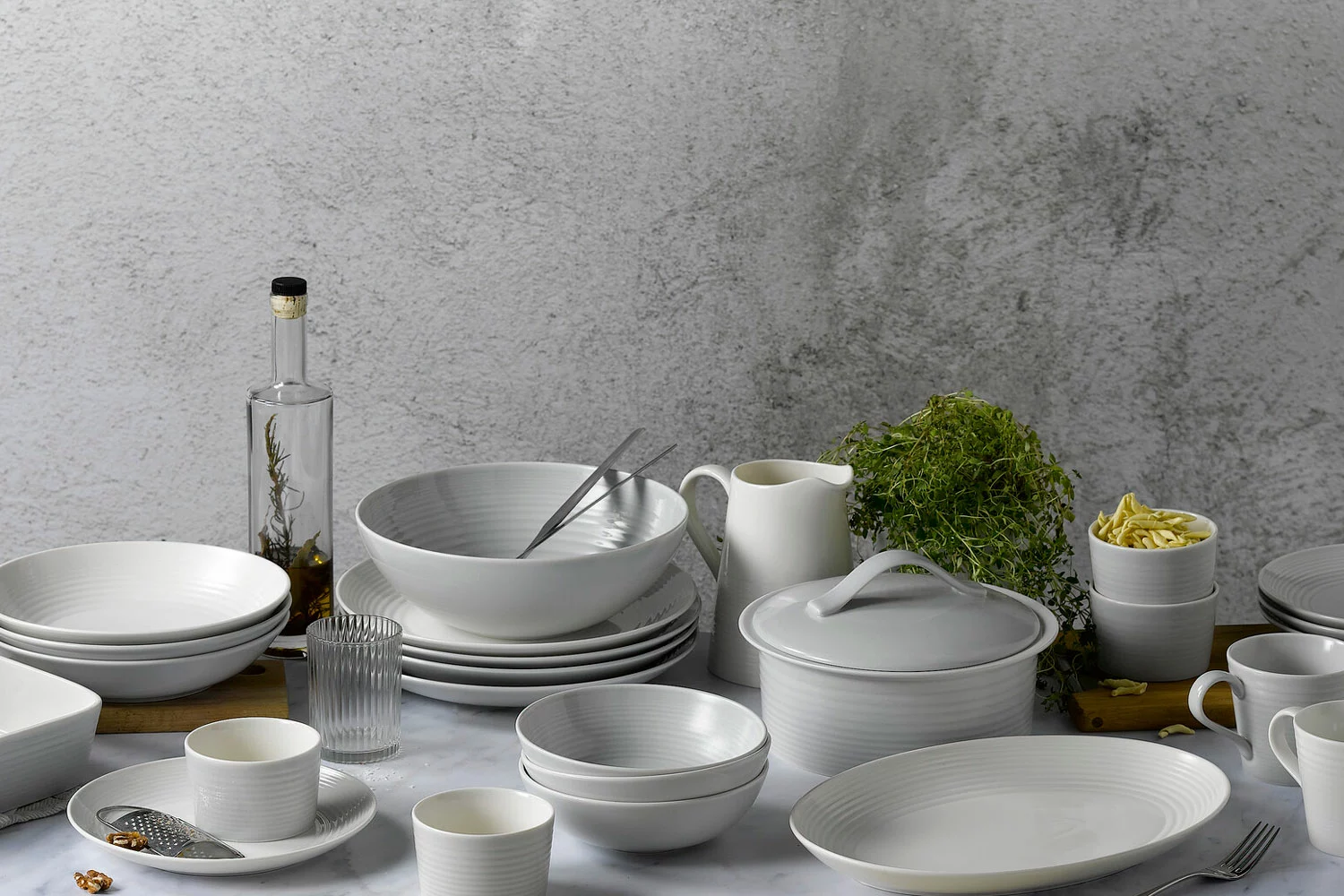 Royal Doulton Maze Braadpan Rond, Lichtgrijs 5 Royal Doulton Maze Braadpan Rond, Lichtgrijs - Afbeelding 3