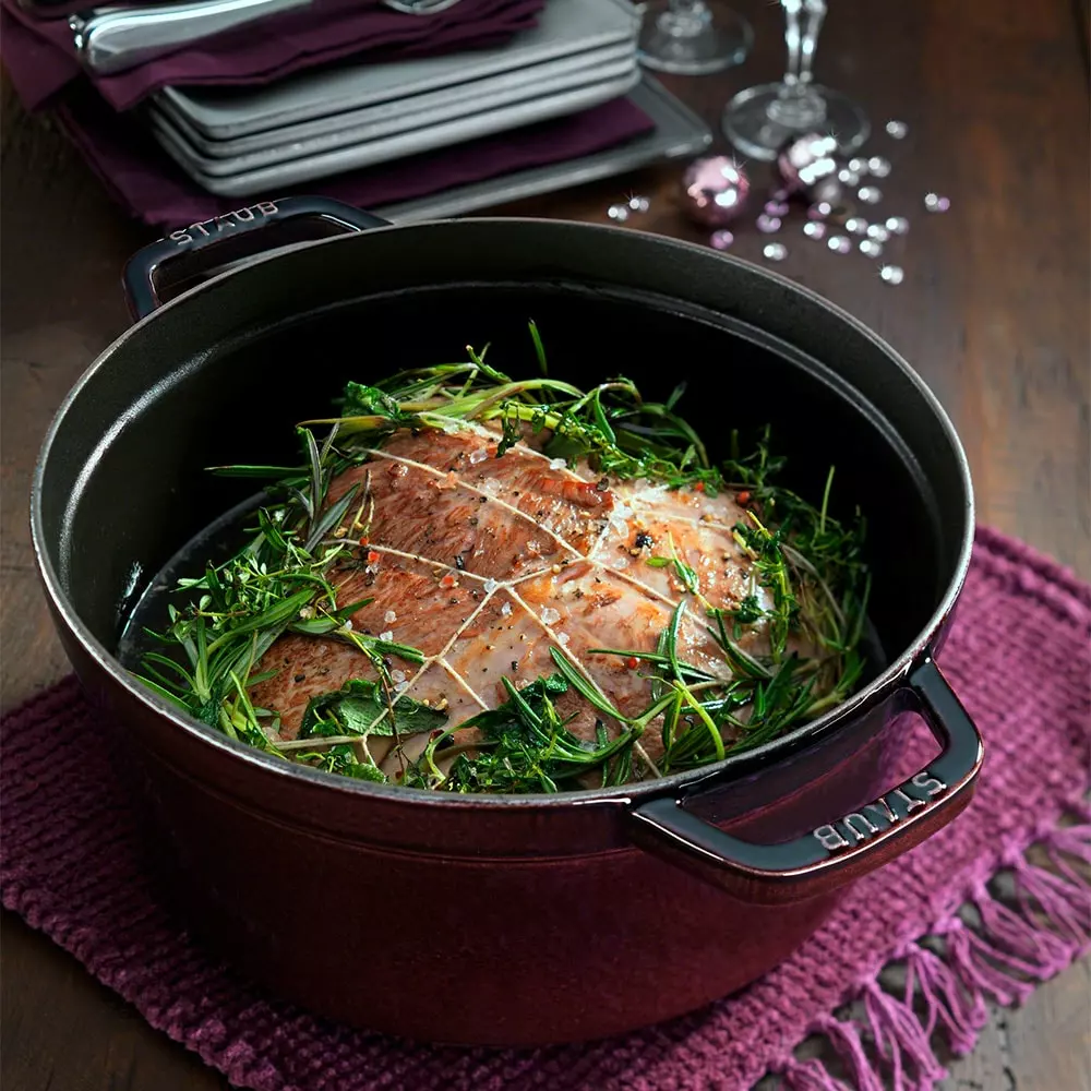 Staub Round Casserole In Cast Iron 6,7 L, Grenade Red 4 Staub Round Casserole In Cast Iron 6,7 L, Grenade Red - Afbeelding 2